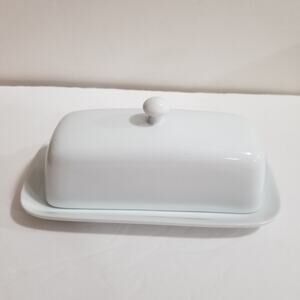 Cordon Bleu BIA made in China covered butter dish 8" x 3.5"